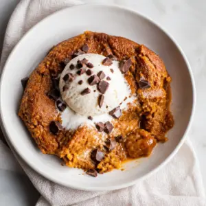 Friendsgiving 2017: Pumpkin Skillet Cobbler